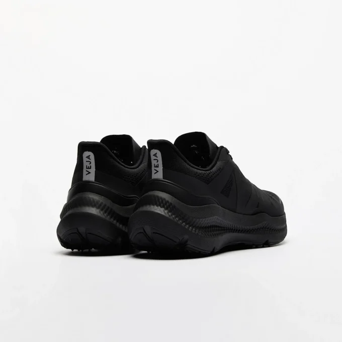 Condor 3 Advanced Engineered-Mesh Full Black Condor 3 Advanced Engineered-Mesh Full Black