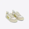 Cuero V-10 blanco licor almendra Cuero V-10 blanco licor almendra