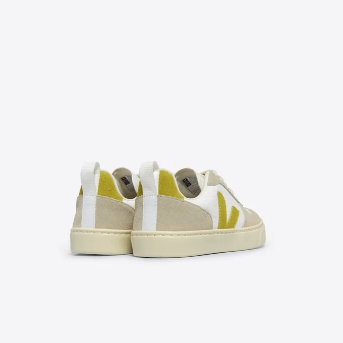 Cuero V-10 blanco licor almendra Cuero V-10 blanco licor almendra
