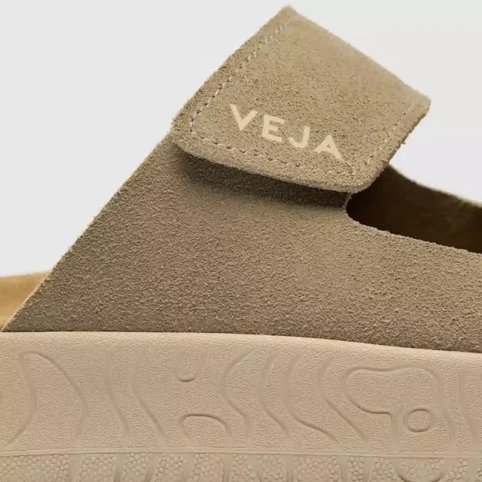 Etna Suede Taupe Almond Etna Suede Taupe Almond