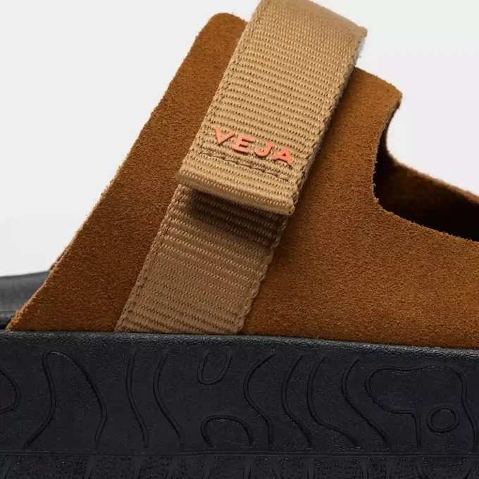 Gamuza Arpoador Veja X Homecore Cognac Tent Negro Gamuza Arpoador Veja X Homecore Cognac Tent Negro
