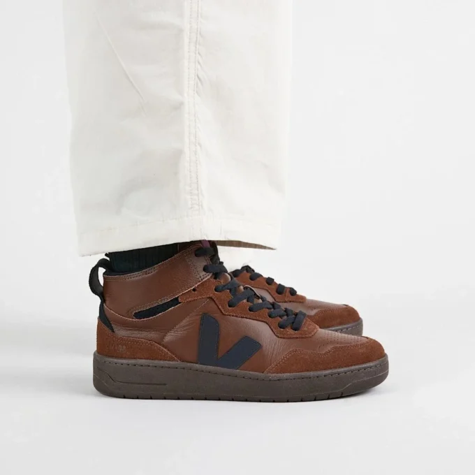 V-95 Cuero Walnut Black
